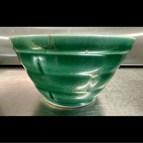 Set of 3 vintage green bowls 4 3/4” - Picture 6 of 6